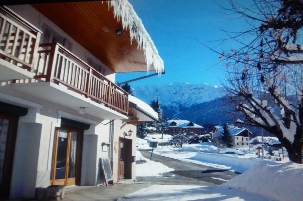 Hotel Le Beausejour Saint-François-Longchamp Buitenkant foto